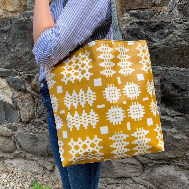 Welsh oilcloth tote bag - grey/yellow carthen