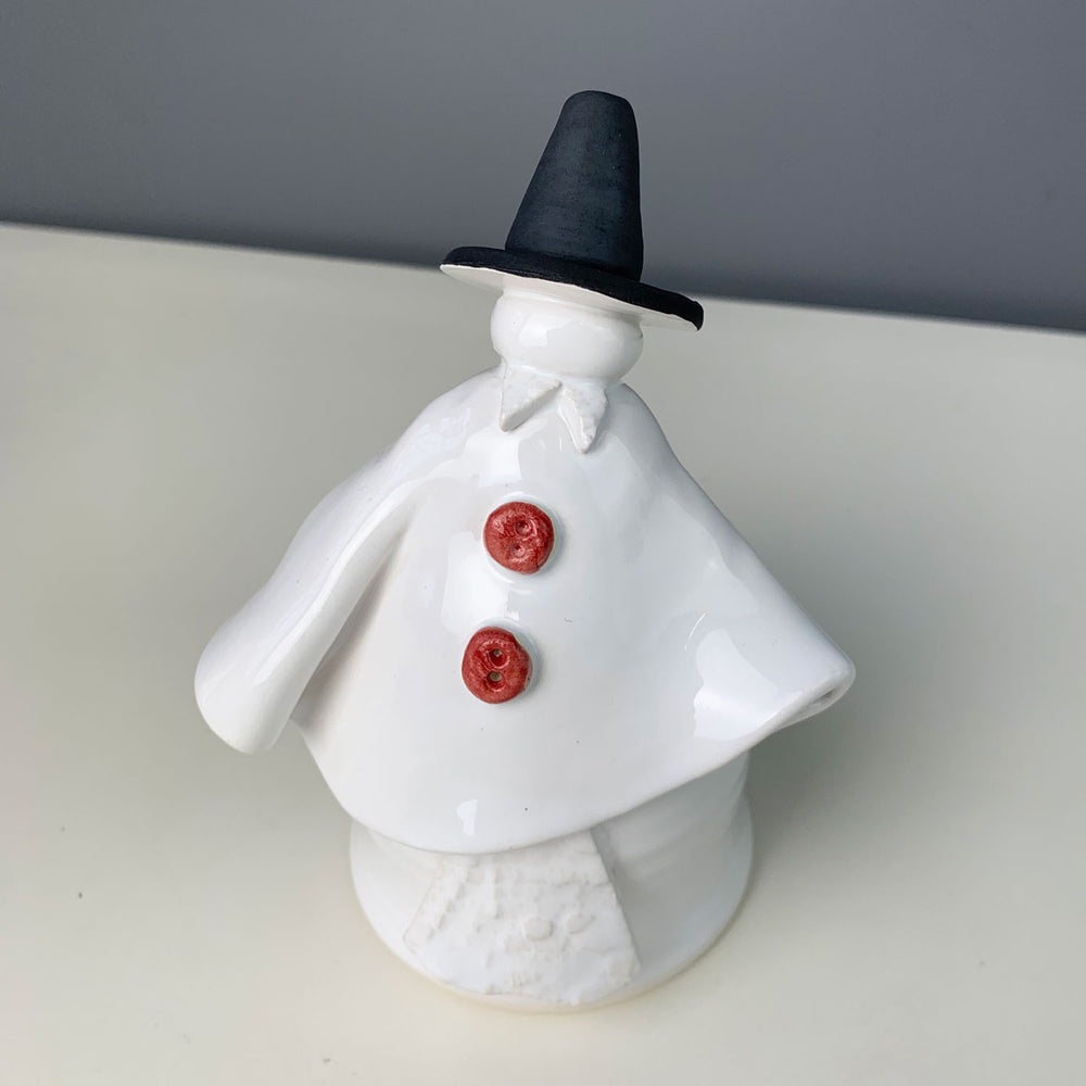 Handmade ceramic Welsh lady ornament in traditional dress