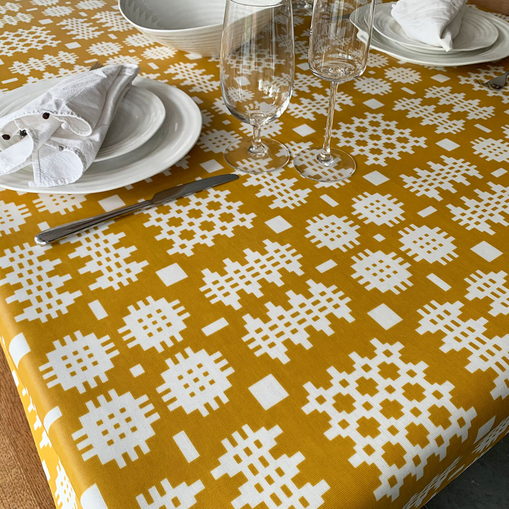 oilcloth and kitchen textiles
