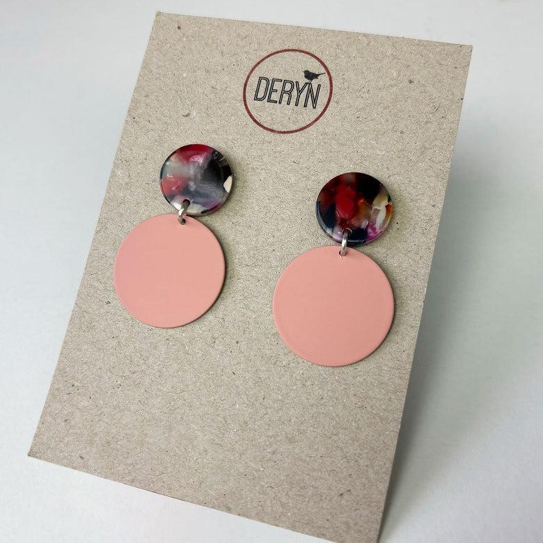 Circle and resin earrings - peach