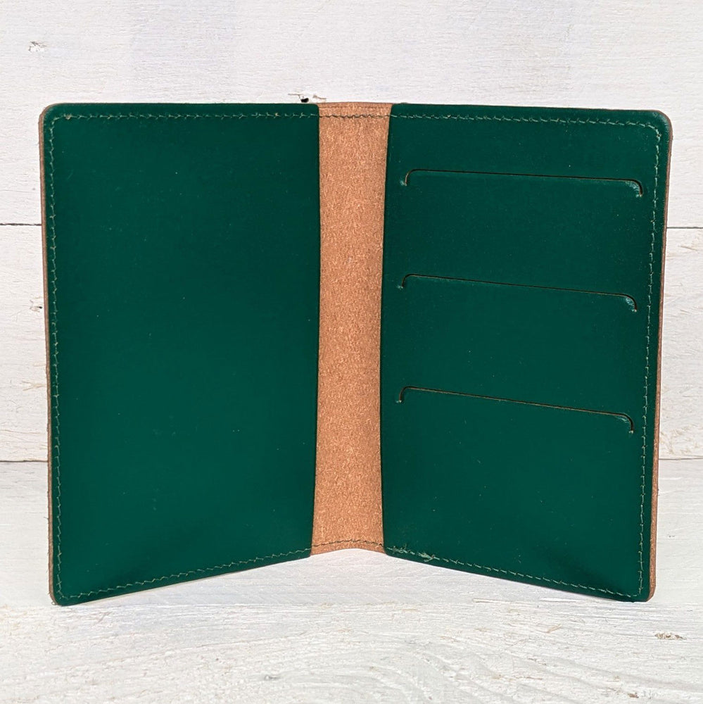 Leather passport cover - green