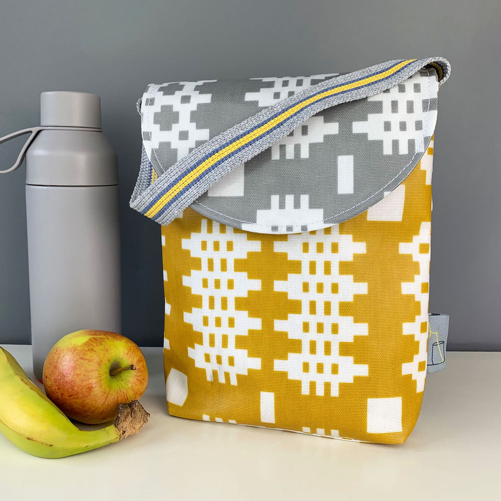 Welsh oilcloth luxury lunch bag - grey/yellow carthen