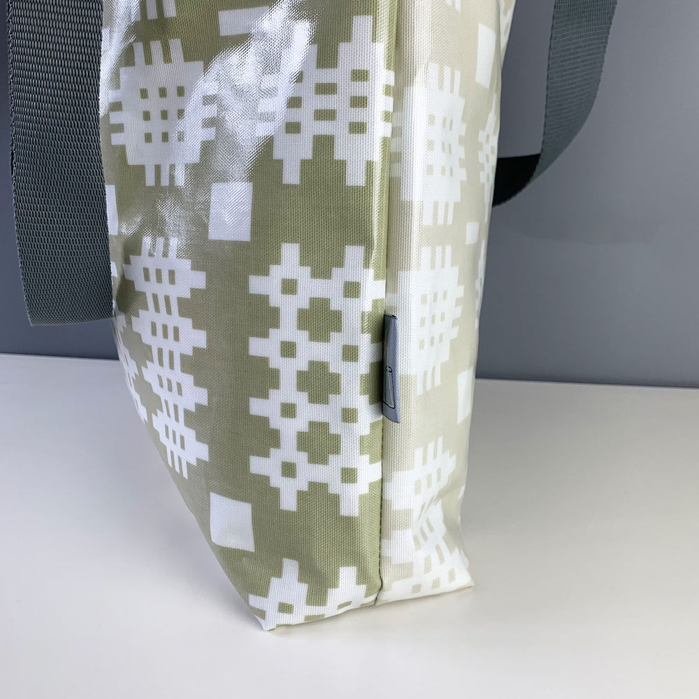 Welsh oilcloth tote bag - green/cream carthen