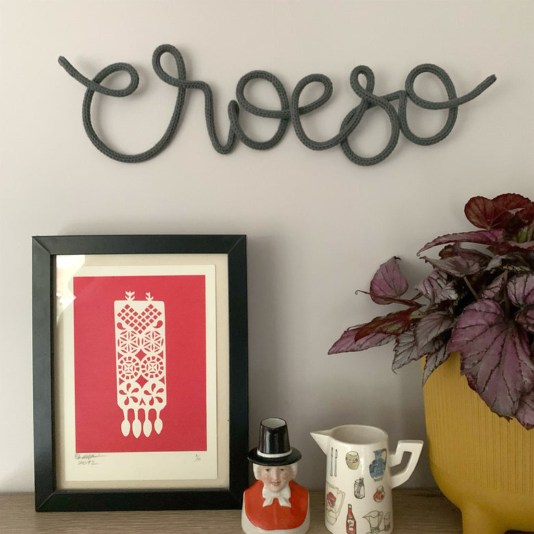 Knitted wire word - Croeso