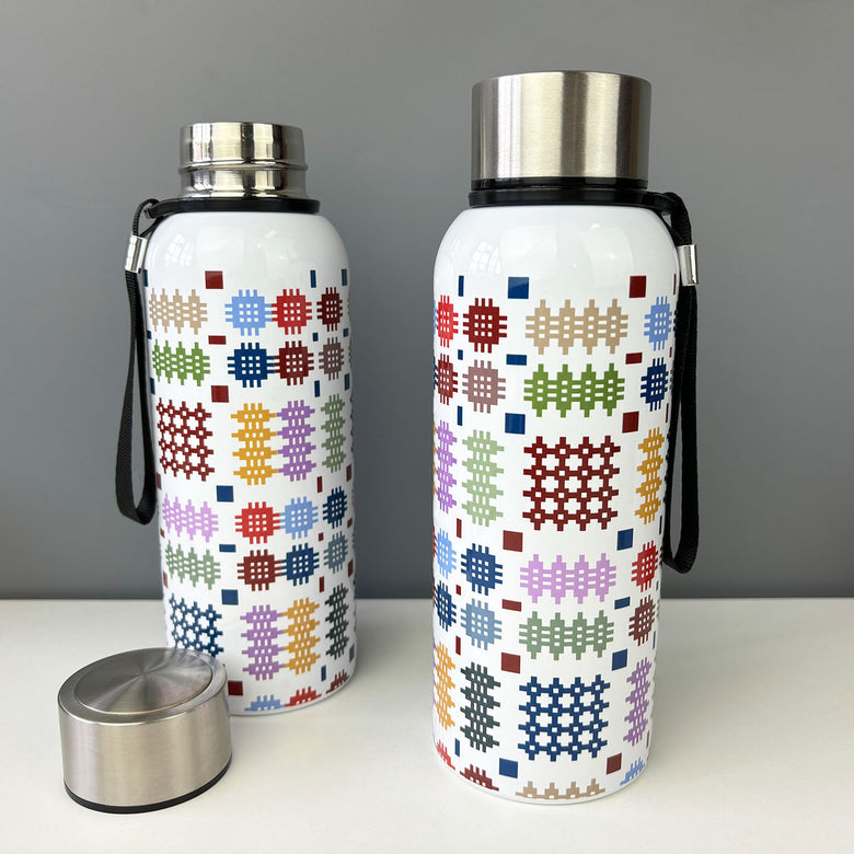 Stainless steel reusable water bottle featuring the classic Welsh blanket design.