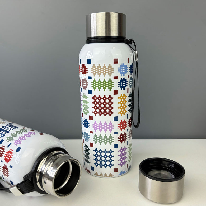 Stainless steel reusable water bottle featuring the classic Welsh blanket design.