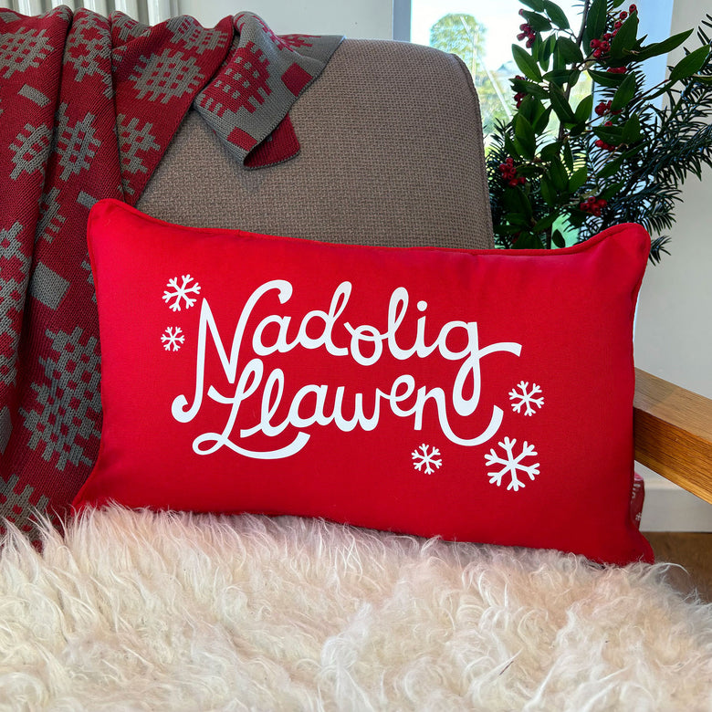 Nadolig Llawen rectangle cushion - red