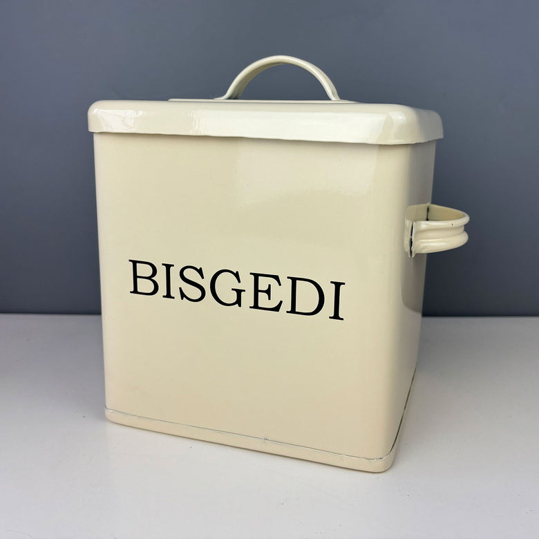 Bisgedi square biscuit tin - serif, cream