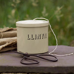 Vintage style cream metal string dispenser featuring the Welsh word for string - llinyn.&nbsp;