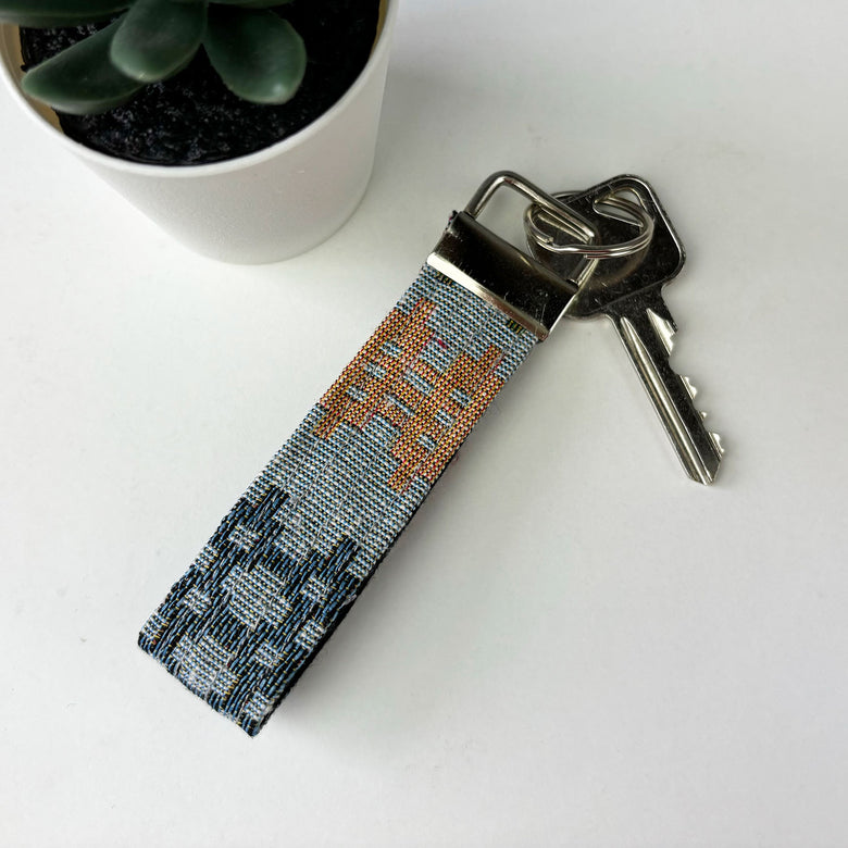 Welsh blanket print keyring - grey multi