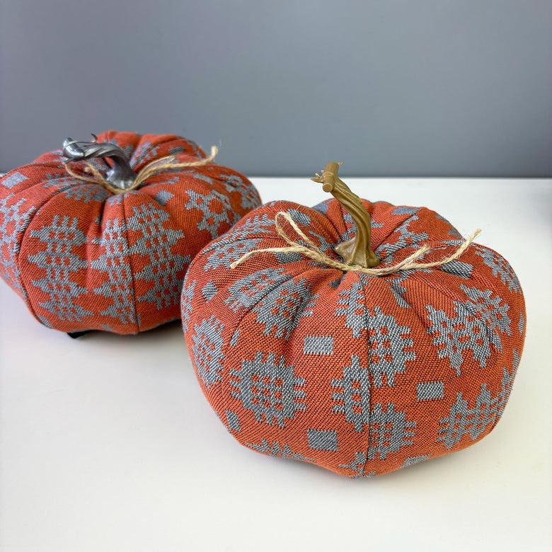 Welsh blanket pumpkin - orange and grey