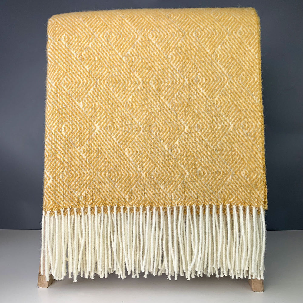 Wool delamere Welsh Throw - yellow