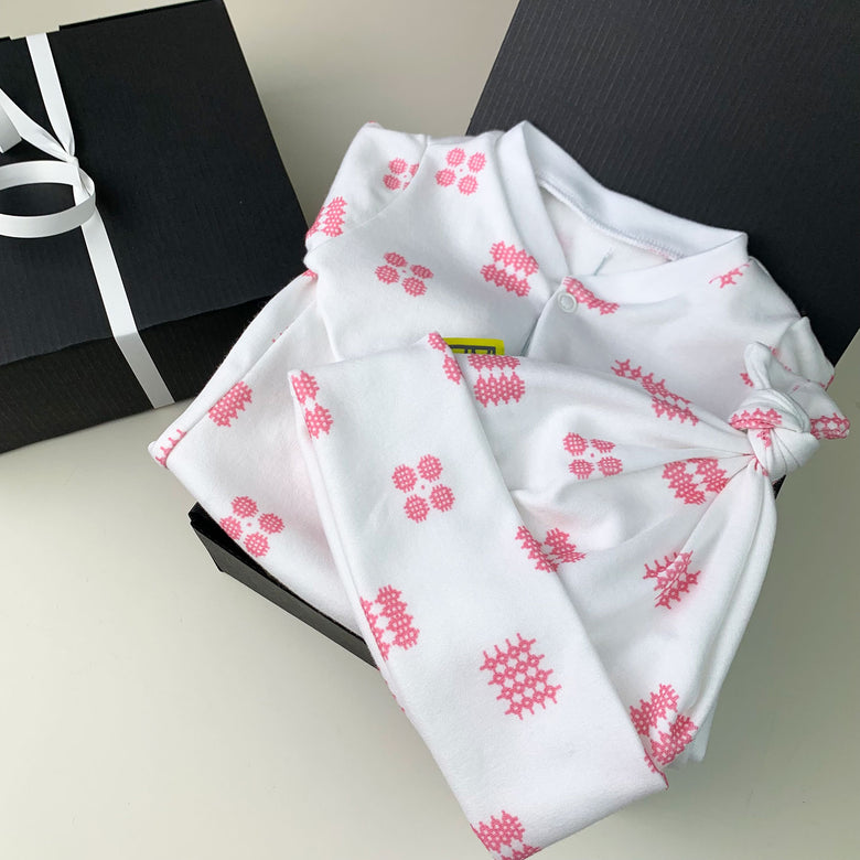 Sleepsuit & hat new baby gift set